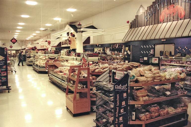 Hiller's market interior bakery area